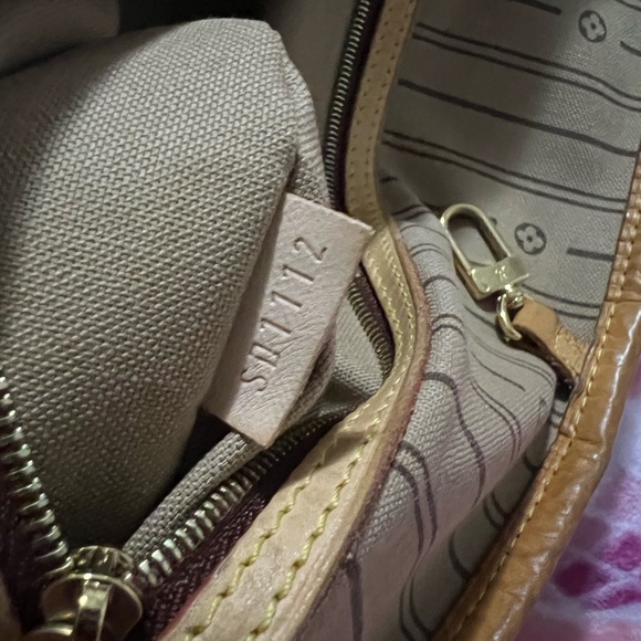 Louis Vuitton Delightful PM Monogram - Picture 9 of 11